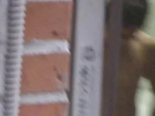 کره ای, همسایه, اطفا کننده شهوت بانگاه, کیر کوچک