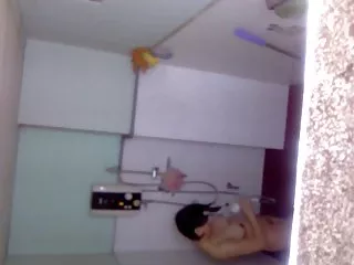 مادر و دختر, رابطه با خواهر ویتنام انجمن خانه لیزا