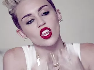 ویدئو سکسی miley cyrus - we can't stop, ابزار جنسی, بزرگسالان در خانه ساخته شده