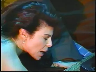 مادر, گربه وحشی پشمالو تحریک می کند و, می شود